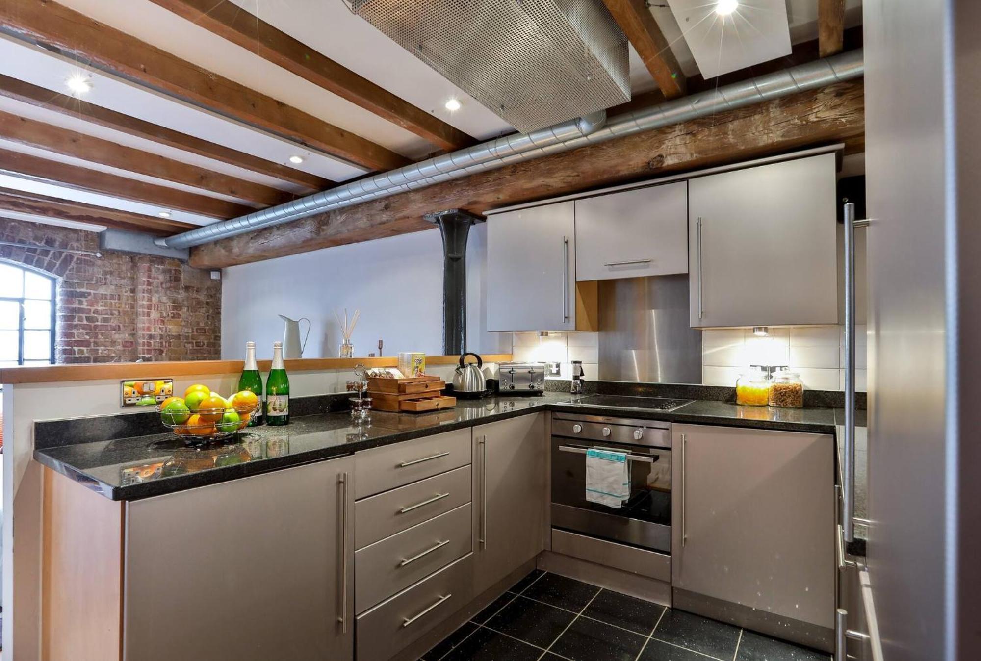 Wild Roses Serviced Apartments - Excel Warehouse 1 Londra Exterior foto