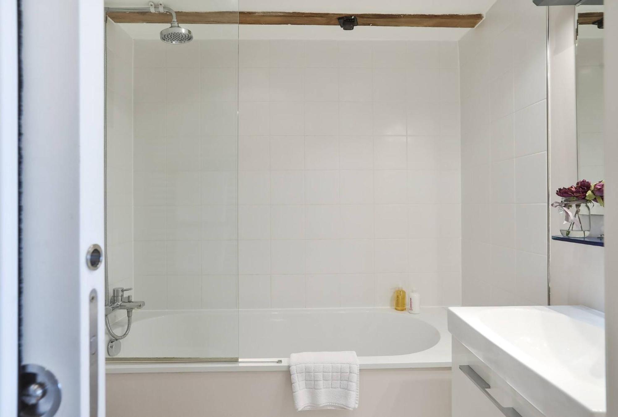 Wild Roses Serviced Apartments - Excel Warehouse 1 Londra Exterior foto
