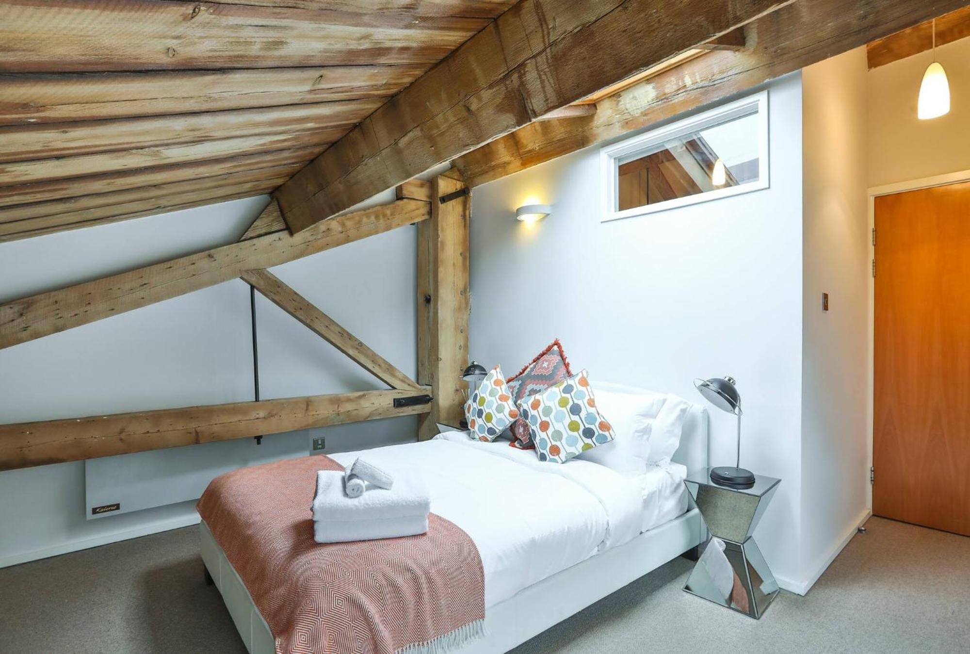 Wild Roses Serviced Apartments - Excel Warehouse 1 Londra Exterior foto
